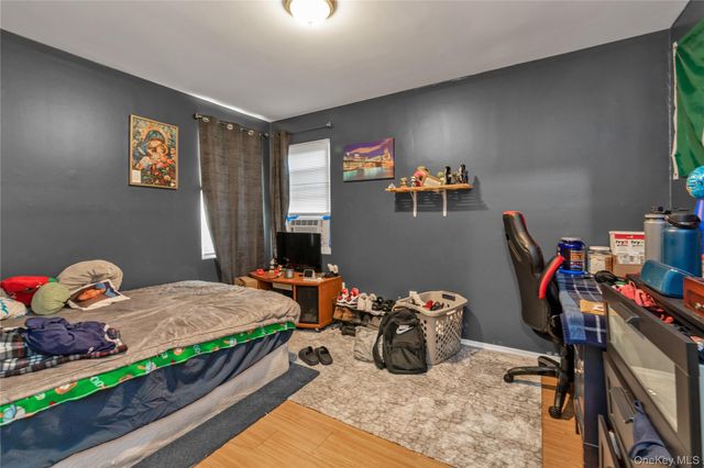 96 W 11th Street, Huntington Station, NY 11746