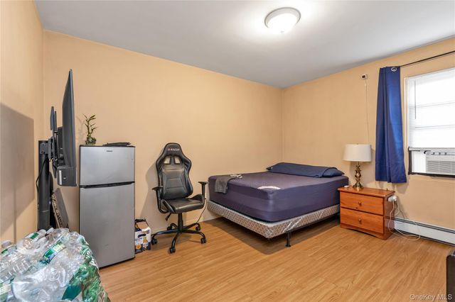 96 W 11th Street, Huntington Station, NY 11746