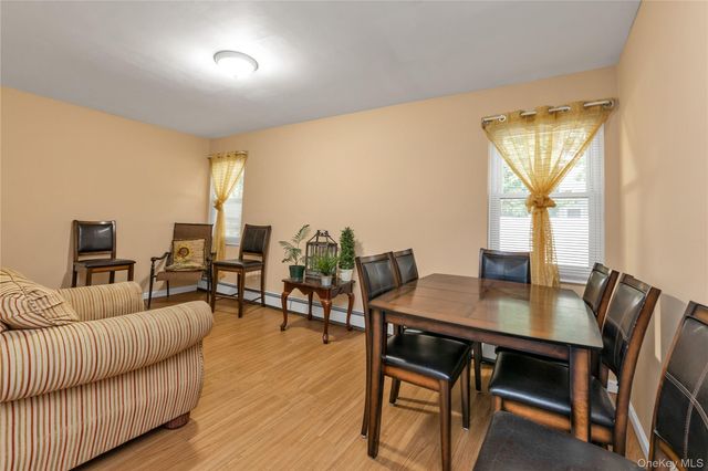 96 W 11th Street, Huntington Station, NY 11746