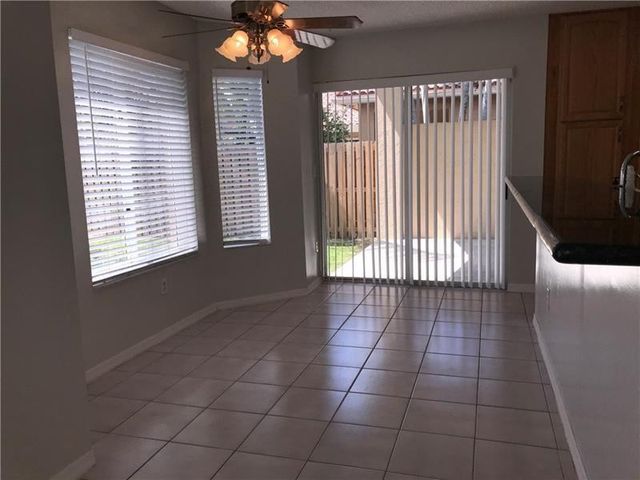 245 Via Milan Terrace, Davie, FL 33325
