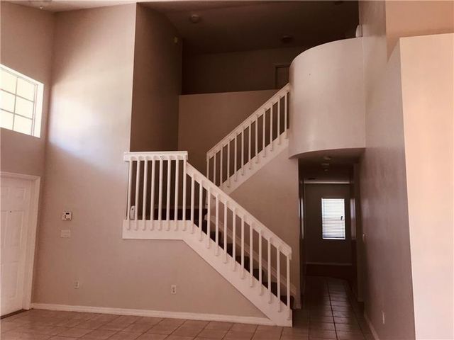 245 Via Milan Terrace, Davie, FL 33325