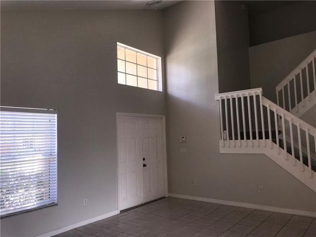 245 Via Milan Terrace, Davie, FL 33325