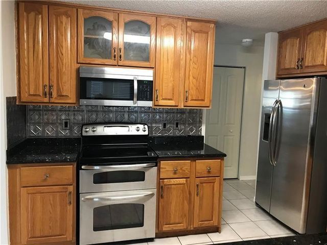 245 Via Milan Terrace, Davie, FL 33325