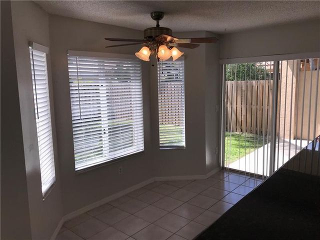 245 Via Milan Terrace, Davie, FL 33325