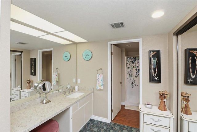 2001 E Camino Parocela J71, Palm Springs, CA 92264