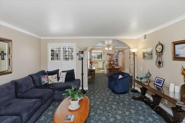 2001 E Camino Parocela J71, Palm Springs, CA 92264