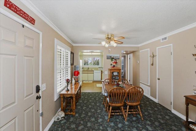 2001 E Camino Parocela J71, Palm Springs, CA 92264