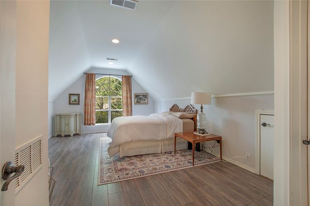 2411 Hogans Hill, Mckinney, TX 75072