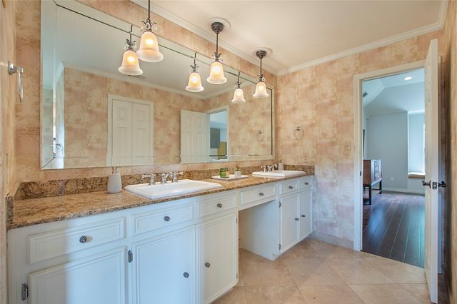 2411 Hogans Hill, Mckinney, TX 75072