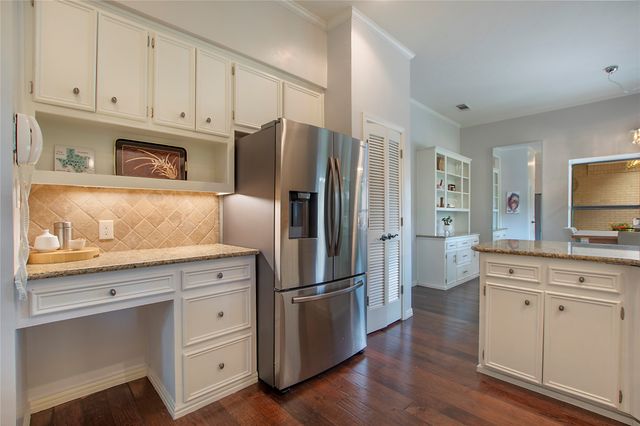 2411 Hogans Hill, Mckinney, TX 75072