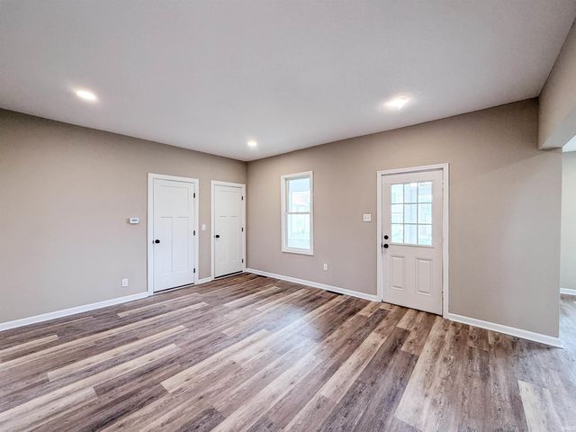 1208 W Quincy Street, Garrett, IN 46738