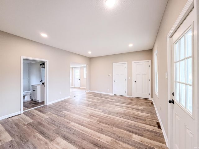 1208 W Quincy Street, Garrett, IN 46738