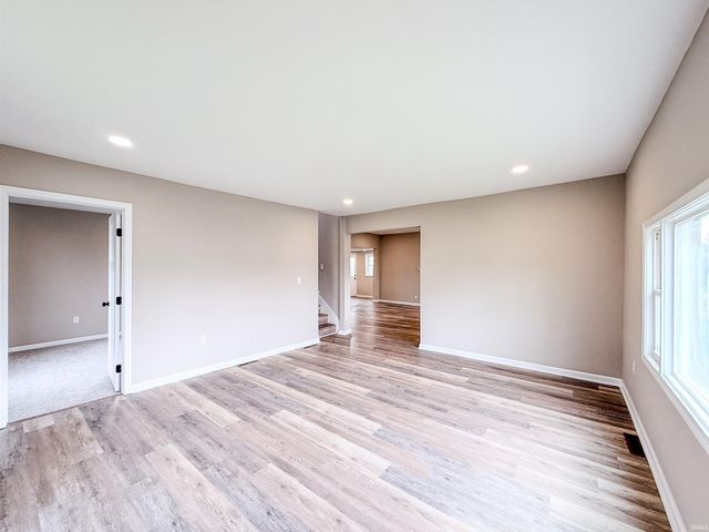 1208 W Quincy Street, Garrett, IN 46738