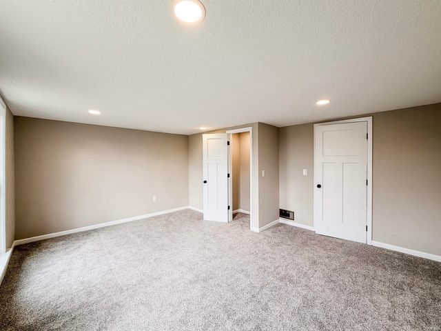 1208 W Quincy Street, Garrett, IN 46738