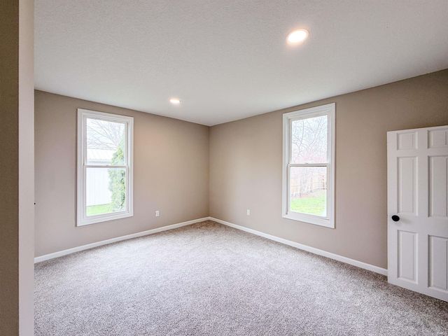 1208 W Quincy Street, Garrett, IN 46738