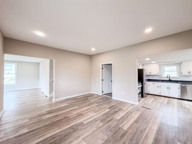 1208 W Quincy Street, Garrett, IN 46738