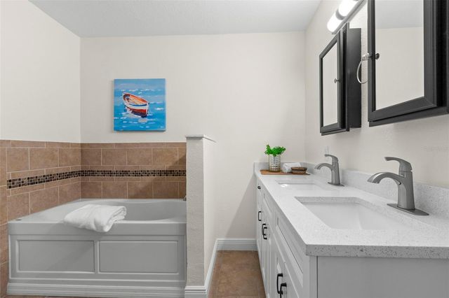 455 PASAJE AVENUE, Tarpon Springs, FL 34689