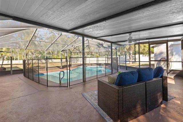 455 PASAJE AVENUE, Tarpon Springs, FL 34689