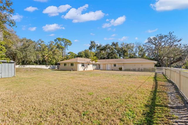 455 PASAJE AVENUE, Tarpon Springs, FL 34689