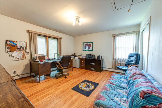 164 W Islip Road, West Islip, NY 11795