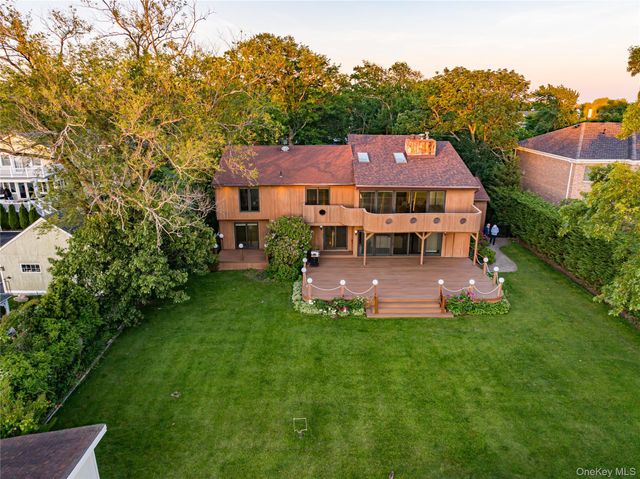 164 W Islip Road, West Islip, NY 11795