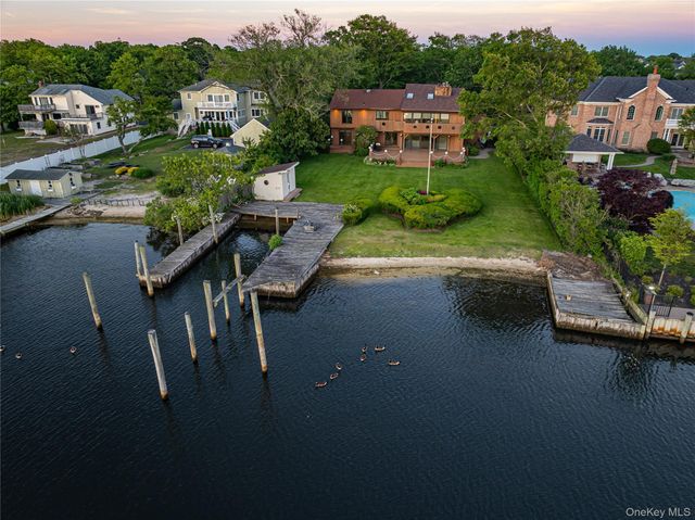 164 W Islip Road, West Islip, NY 11795