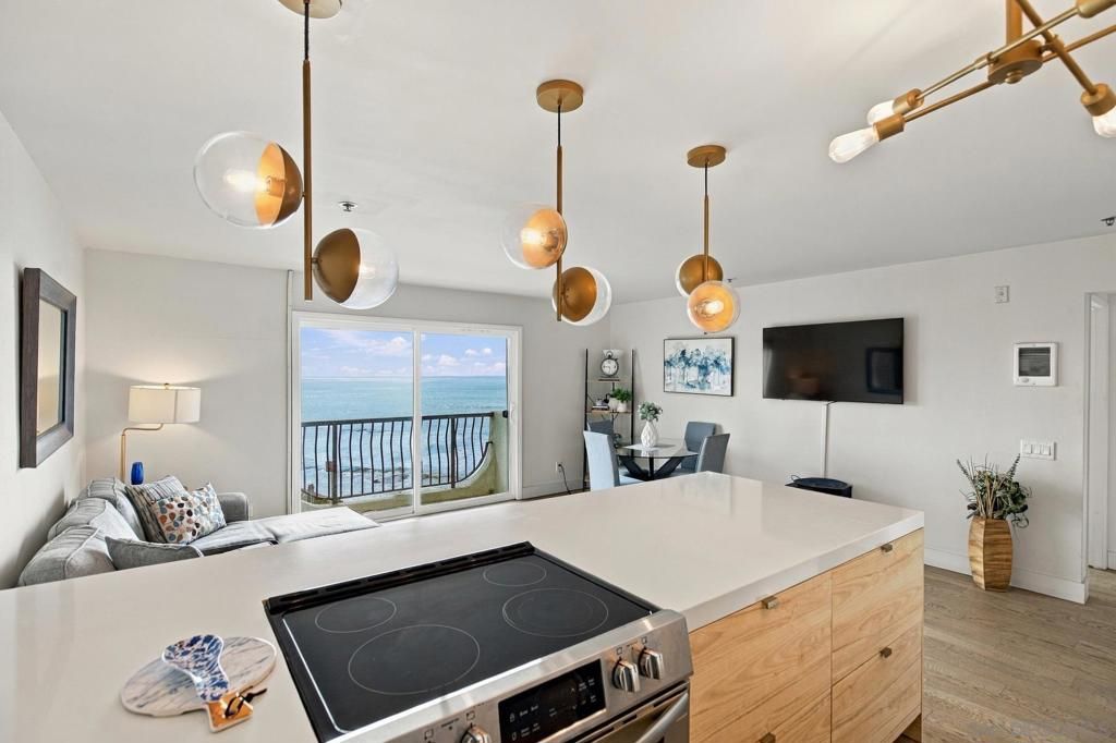 4878 Pescadero 202, San Diego, CA 92107 — exterior
