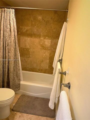 4001 S Ocean Drive 9L, Hollywood, FL 33019