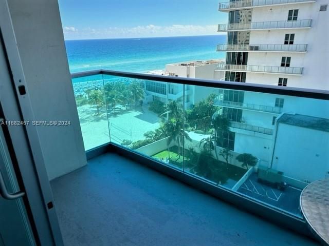 4001 S Ocean Drive 9L, Hollywood, FL 33019
