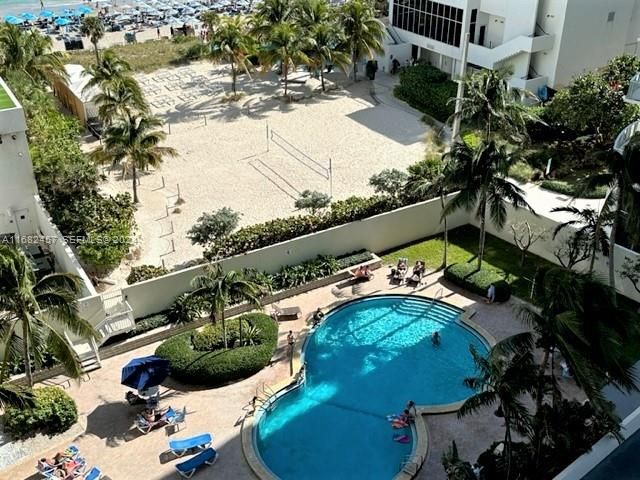 4001 S Ocean Drive 9L, Hollywood, FL 33019