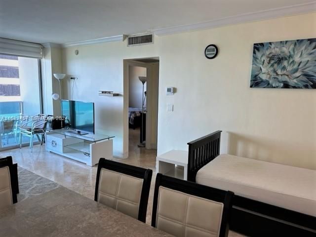 4001 S Ocean Drive 9L, Hollywood, FL 33019