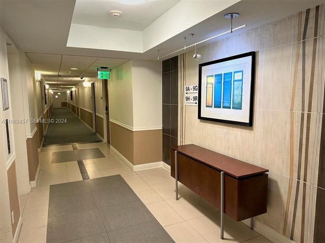 4001 S Ocean Drive 9L, Hollywood, FL 33019