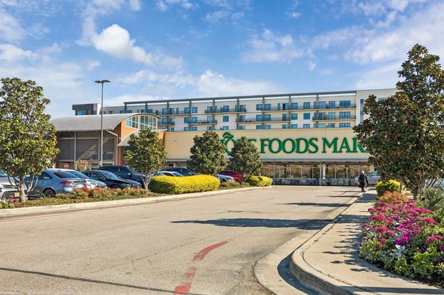 1270 Wood Hollow Drive, Houston, TX 77057