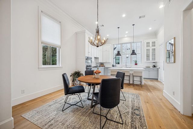 1270 Wood Hollow Drive, Houston, TX 77057