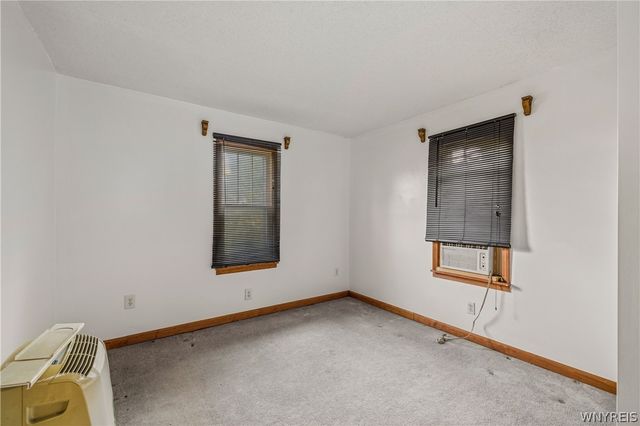 6129 Lockport Road, Niagara, NY 14305