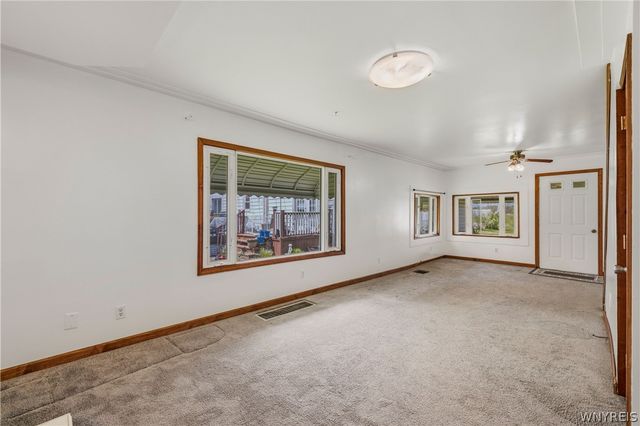 6129 Lockport Road, Niagara, NY 14305