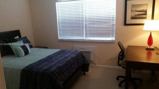 1719 Lincoln St 2 All Utilities Included, Hollywood, FL 33020