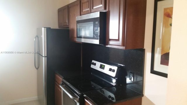 1719 Lincoln St 2 All Utilities Included, Hollywood, FL 33020