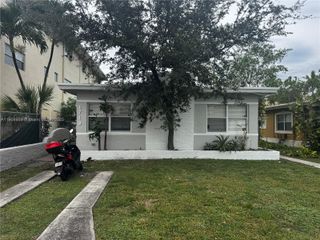 1719 Lincoln St 2 All Utilities Included, Hollywood, FL 33020
