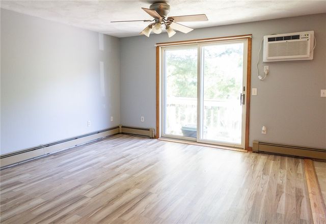 2 Angle Street 8, Lincoln, RI 02838