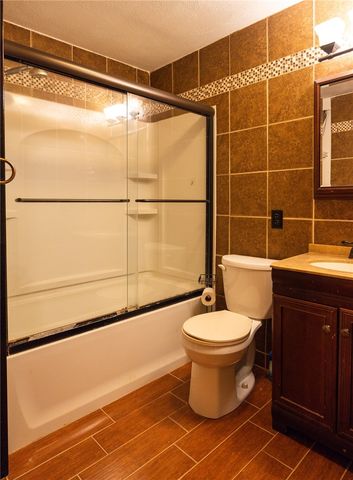 2 Angle Street 8, Lincoln, RI 02838