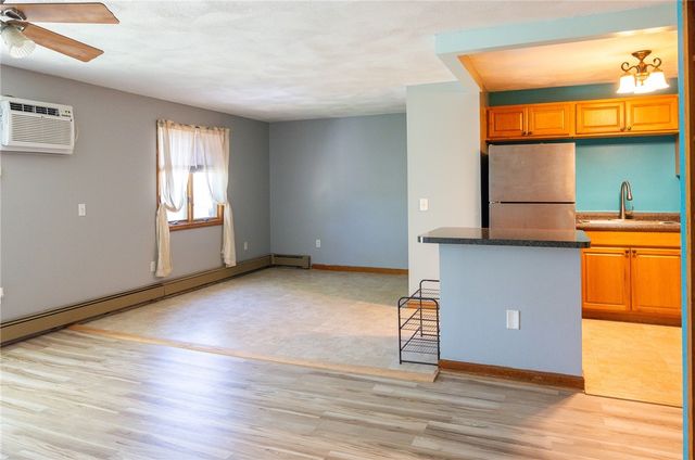 2 Angle Street 8, Lincoln, RI 02838