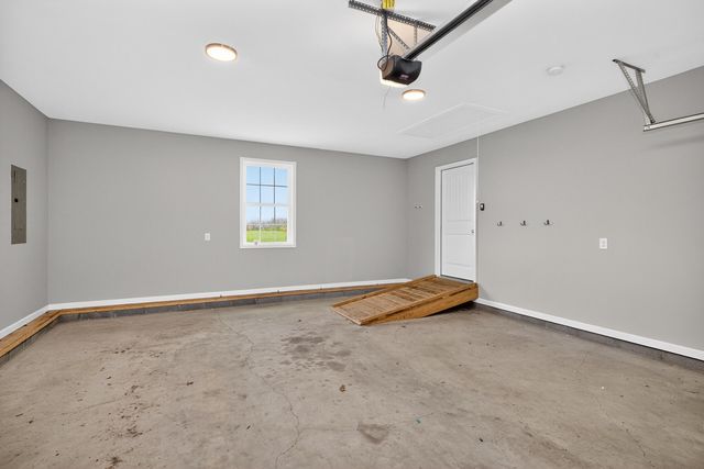 103 Dean Drive, Harrodsburg, KY 40330