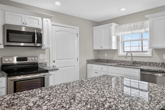 103 Dean Drive, Harrodsburg, KY 40330