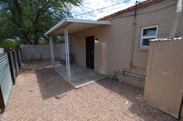 2615 E Fort Lowell Road, Tucson, AZ 85716