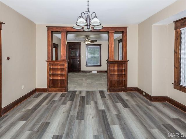 615 N Center Street, Collinsville, IL 62234
