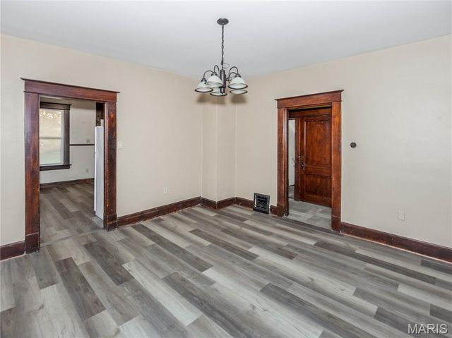 615 N Center Street, Collinsville, IL 62234