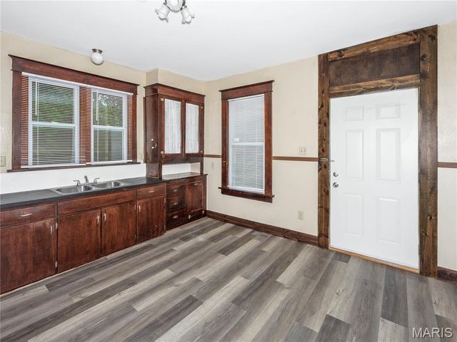 615 N Center Street, Collinsville, IL 62234