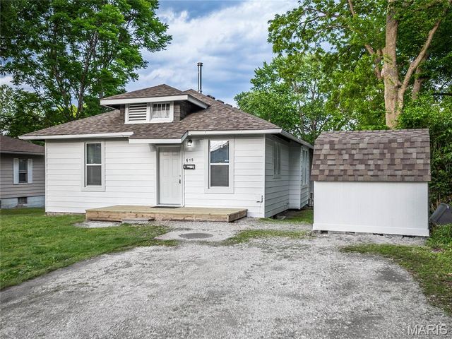615 N Center Street, Collinsville, IL 62234