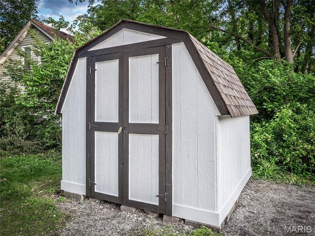 615 N Center Street, Collinsville, IL 62234